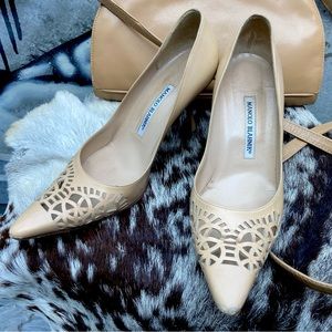 Manolo Blahnik Beige Heels
